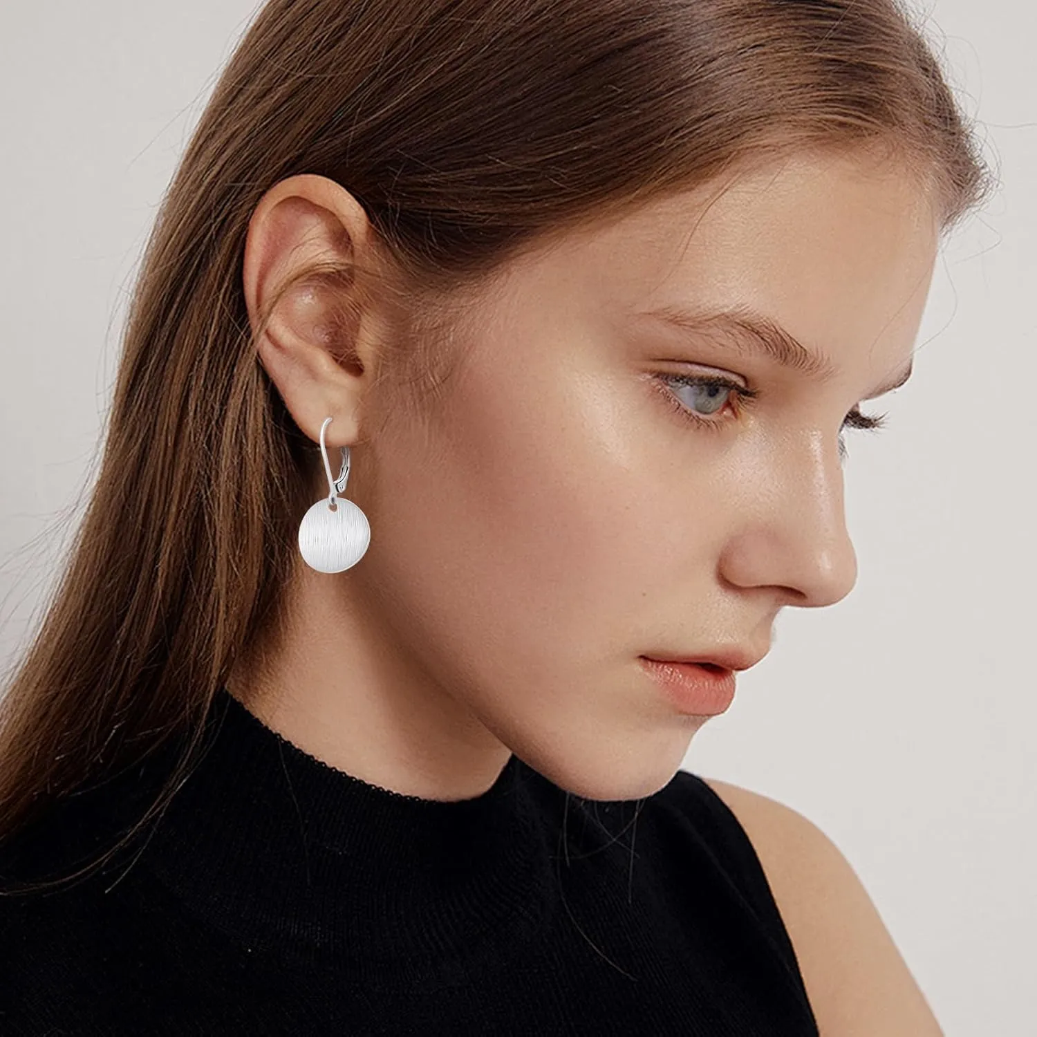 14K Gold Disc Leverback Earrings for Women Gold and Silver Circle Drop Dangle Earrings Jewelry Hypoallergenic Hammered Leverback Dangle Earrings for Gifts