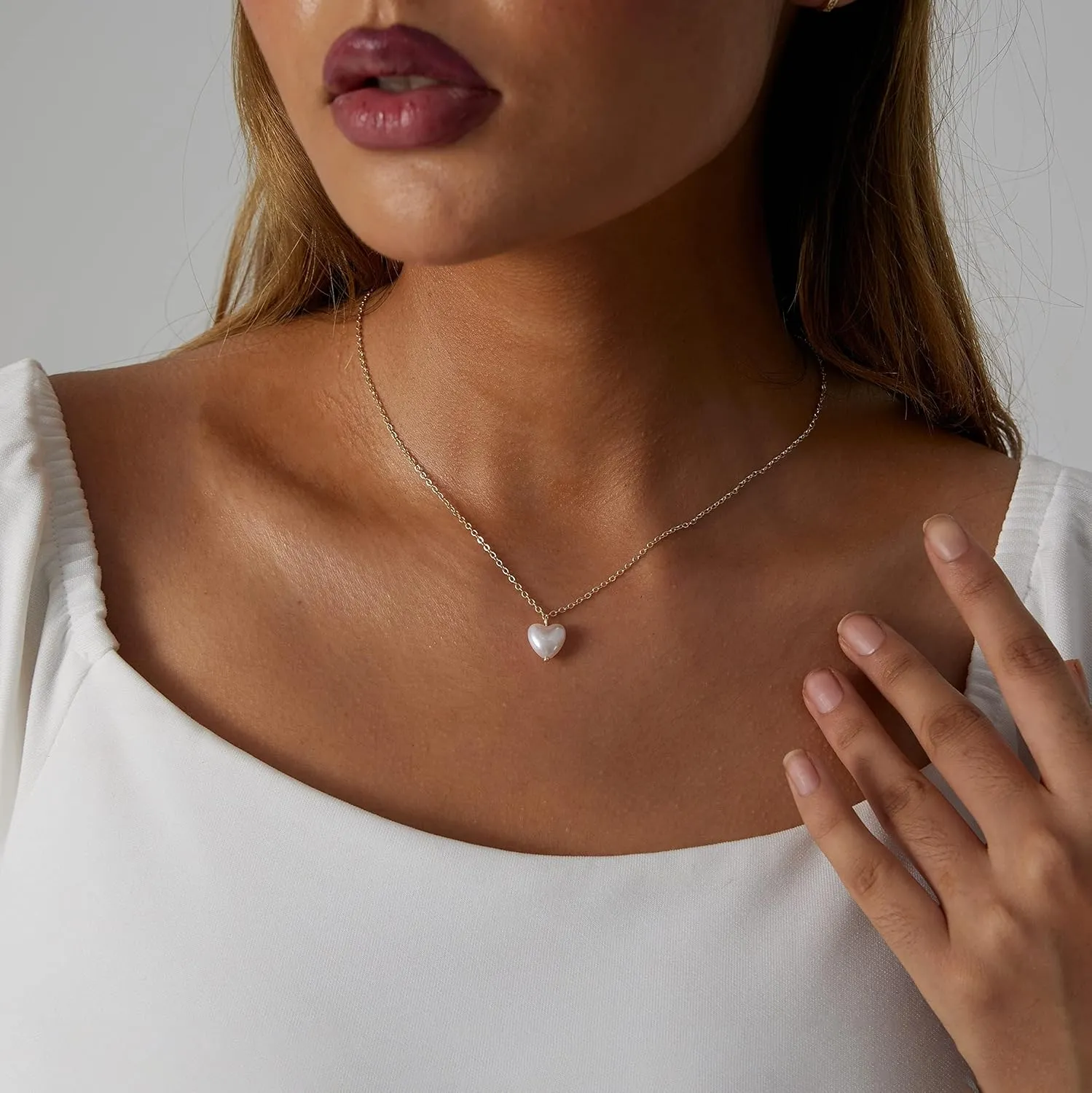 Dainty Heart Necklace for Women,14k Gold/Silver Plated Tiny Gold Love Heart Pendant Choker Necklace CZ Necklace for Women Teen Girls Trendy Gold Jewelry Cute Gifts