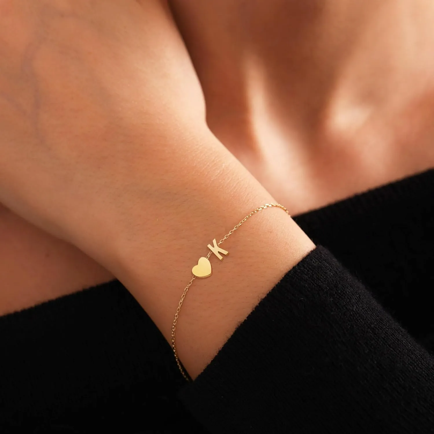 Heart Initial Bracelets for Women - 18K Gold Plated Initial Bracelets Dainty Gold Bracelets Dainty A-Z Initial Letter Bracelets Gold Jewelry Heart Initial Bracelets for Women Gifts