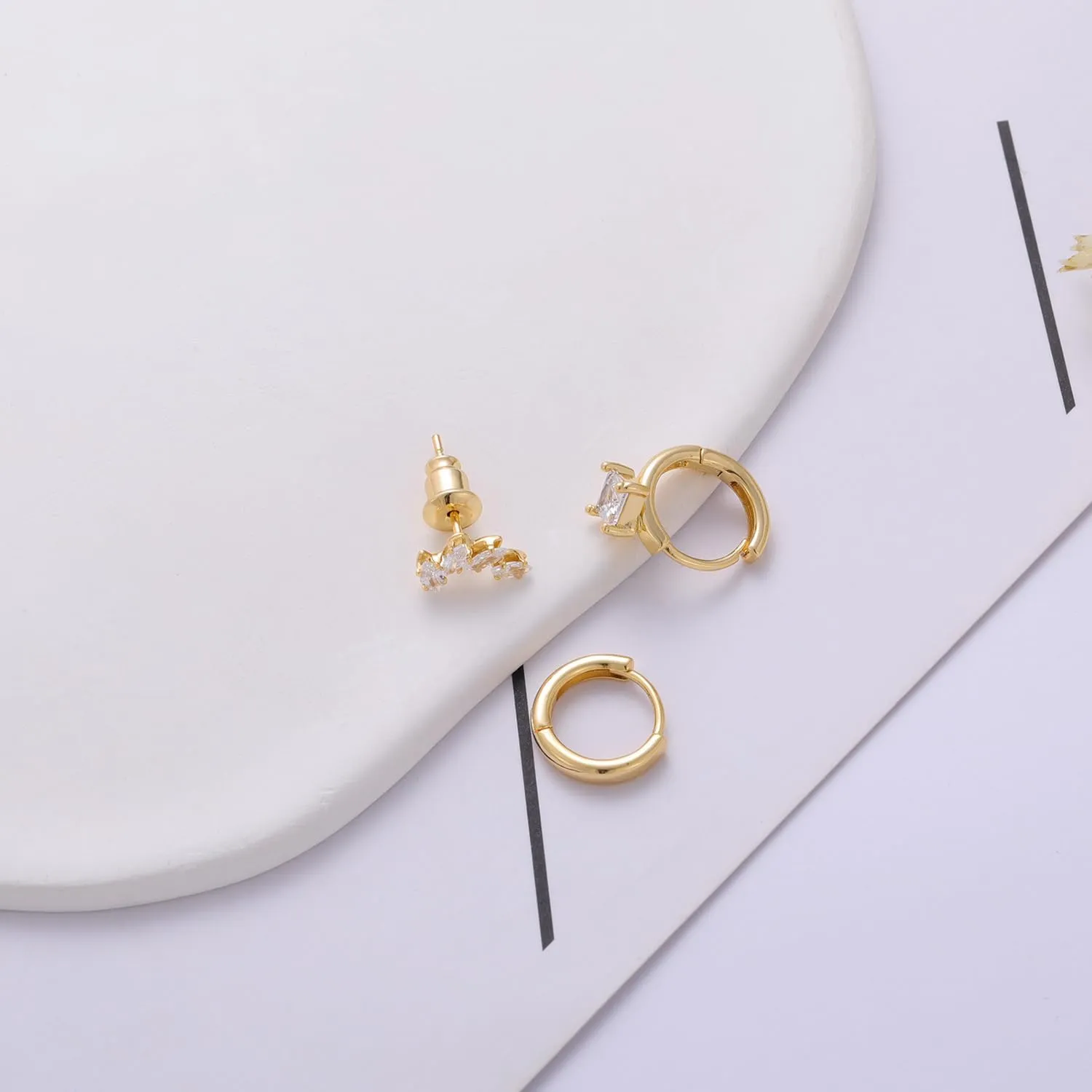 LEXODY Silver Hoop Earrings Set for Women, Lightweight Small Sterling Silver/Gold Hoop Huggie Earrings Multiple Piercing Hypoallergenic Cartilage Earrings for Women Trendy Jewelry Gifts
