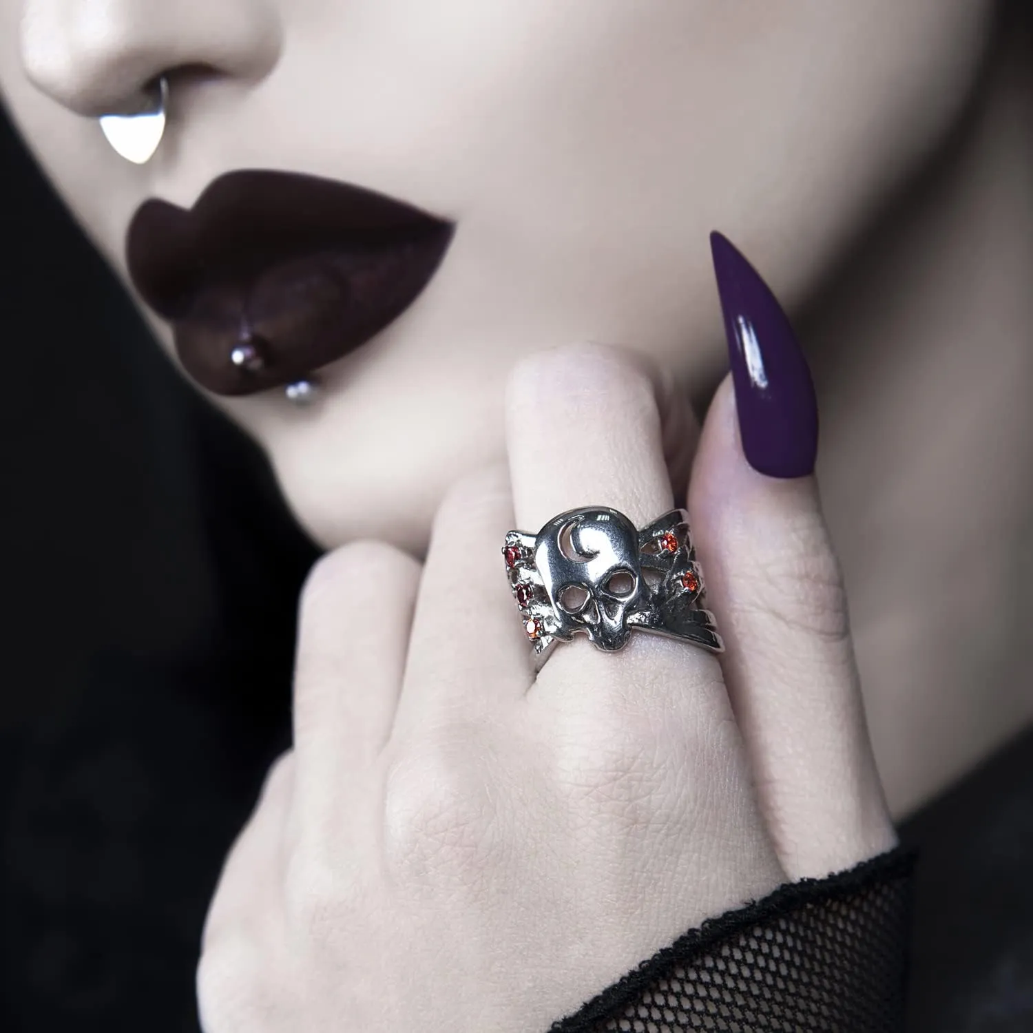 Rogue Wolf Skull Rings for Men | Skull Ring | Gothic Rings | Biker Rings for Men | Skull Rings for Women | Mens Biker Rings | Gothic Rings for Men | Goth Rings for Men | Mens Skull Rings | Biker Jewelry For Men | Pirate rings for men / Skeleton Ring