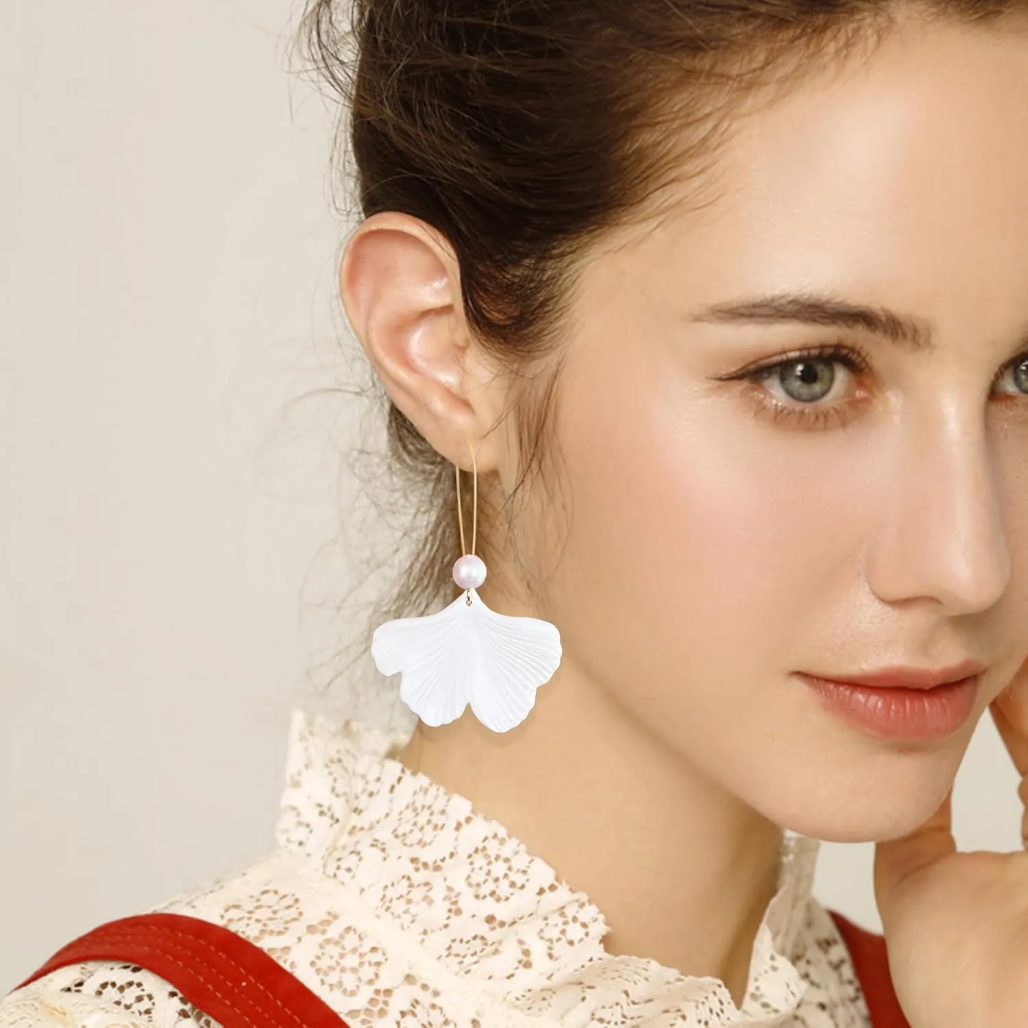 Rose Petal Pearl Dangle Resin Earrings Drop Flower Earrings Statement Exaggerated Floral Tassel Earrings for Women Boho